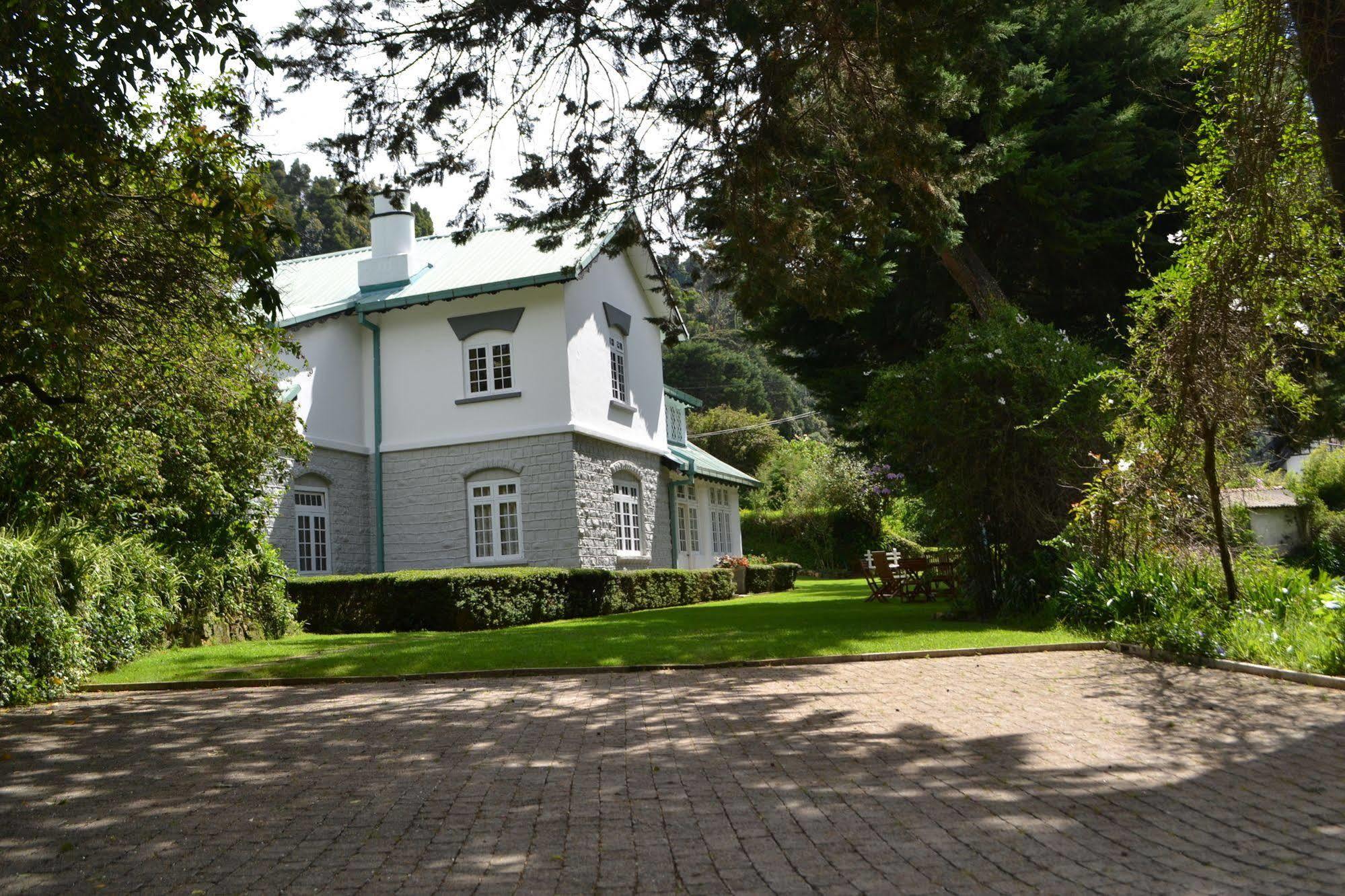 Brockenhurst Bungalow Нувара-Елія Екстер'єр фото